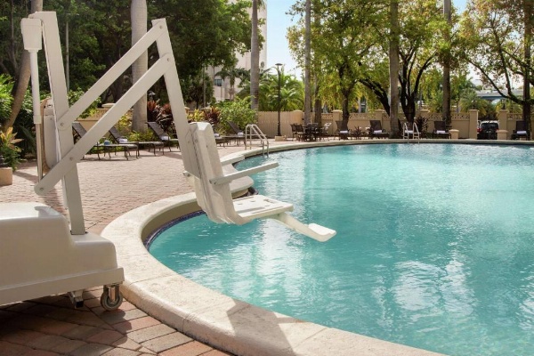 Embassy Suites By Hilton Hotel Miami - International Airport image 18